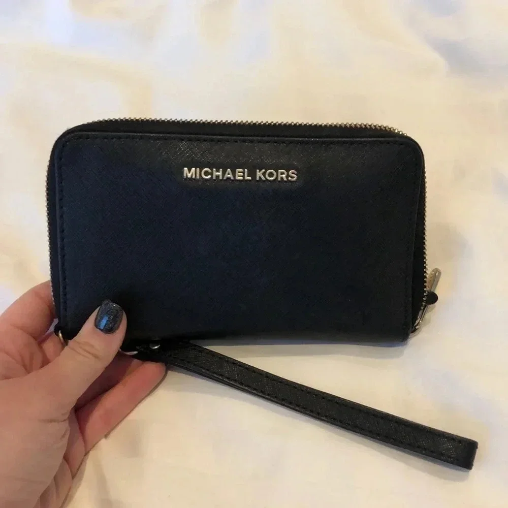 Michael Kors Large Leather Smartphone Wristlet